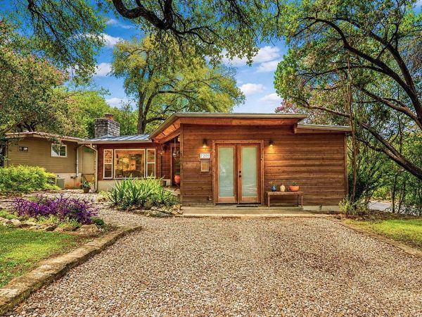 2209 La Casa DR, Austin, TX 78704