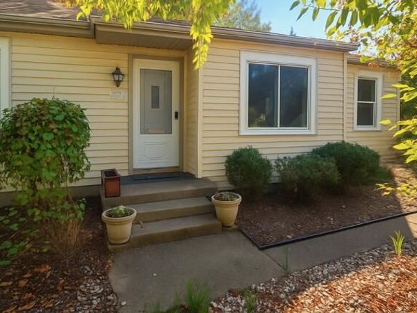 33967 Wadsworth Street, Livonia, MI 48150
