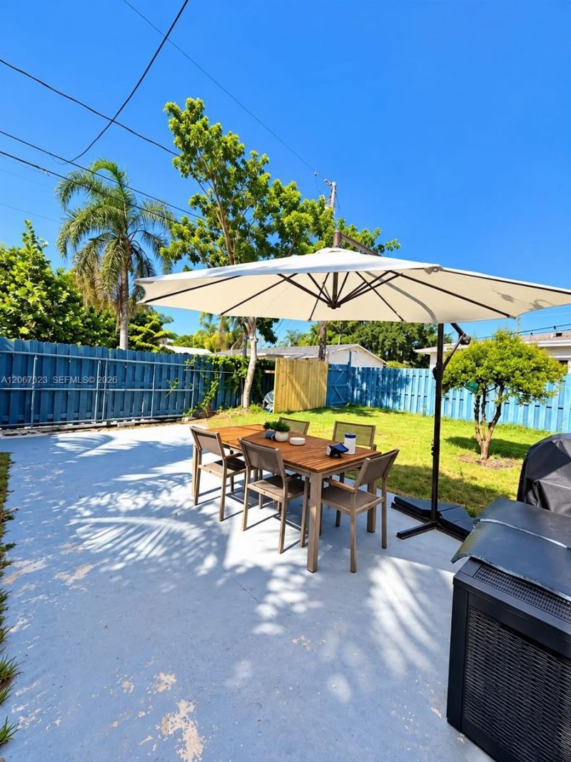 1639 Hayes St, Unit 1, Hollywood, FL 33020 Photo