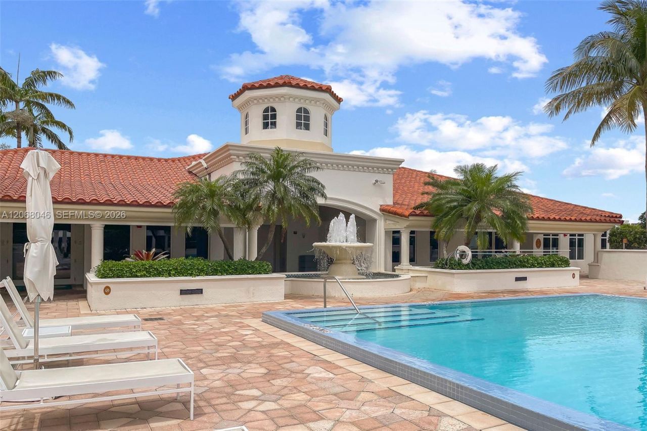 19900 E Country Club Dr , Unit 610, Aventura, FL 33180 Photo
