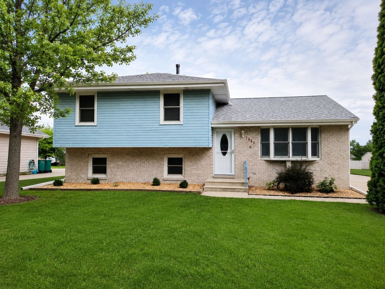1846 Corregidor Street, Joliet, IL 60435 Main Photo