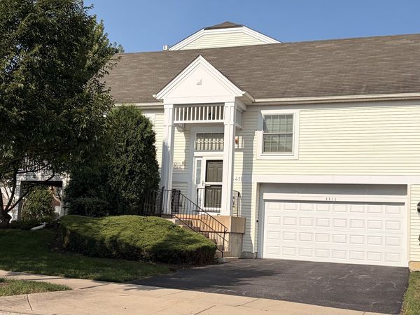 4411 SAWGRASS Boulevard, Unit 133-1, Wadsworth, IL 60083