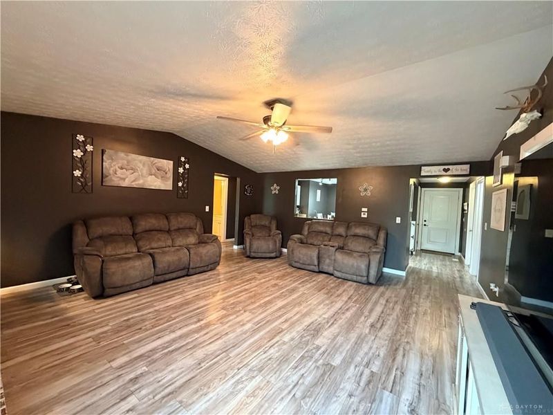 6068 Shull Road, Huber Heights, OH 45424 Photo 10