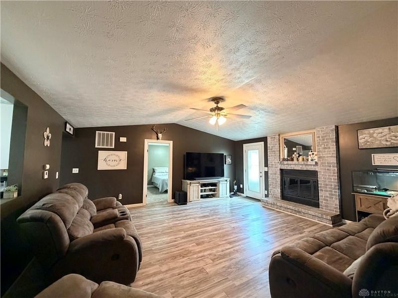 6068 Shull Road, Huber Heights, OH 45424 Photo 11