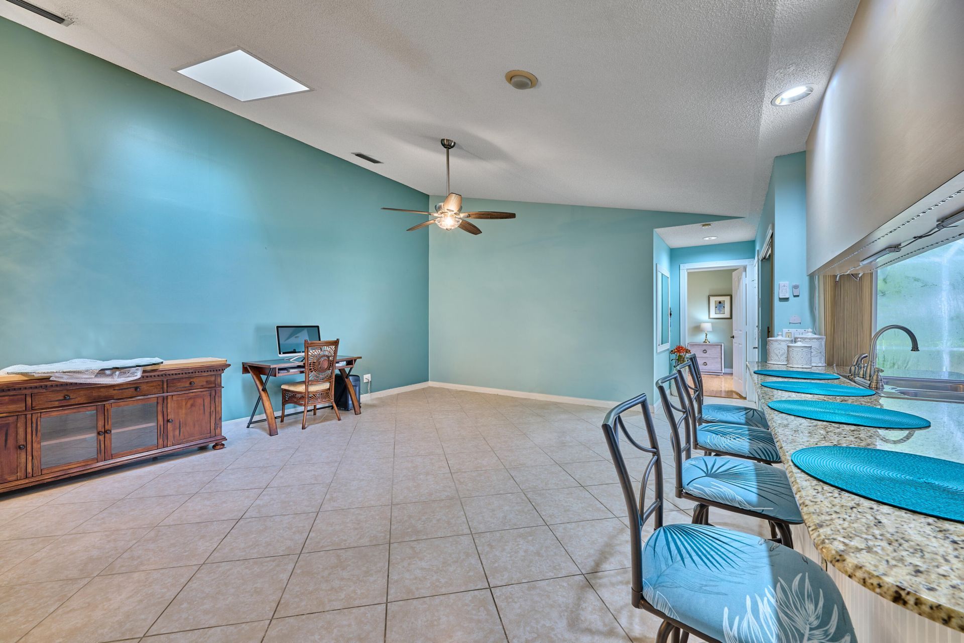 1202 NW Sun Terrace Circle, Unit 24D, Port Saint Lucie, FL 34986 Photo
