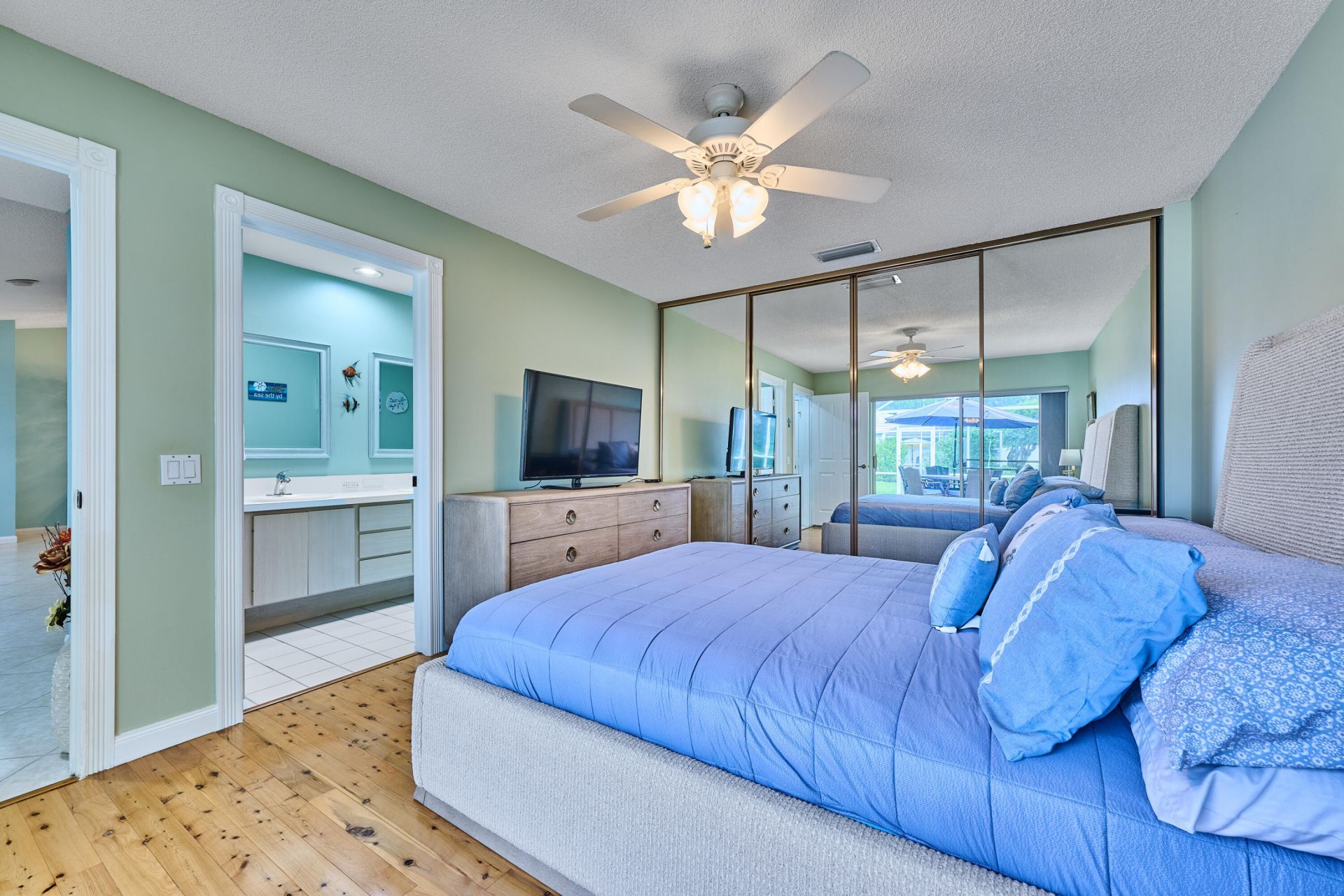1202 NW Sun Terrace Circle, Unit 24D, Port Saint Lucie, FL 34986 Photo