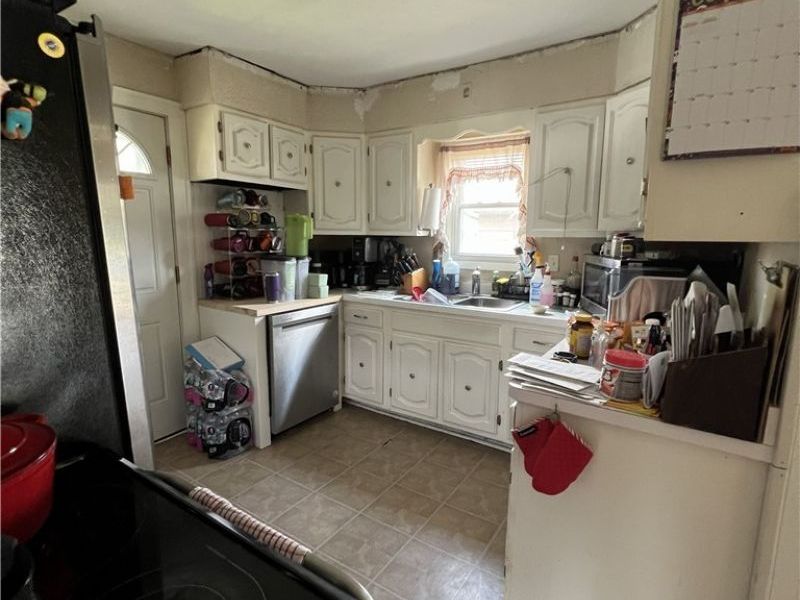 1891 E 33rd Street, Lorain, OH 44055 Photo 6