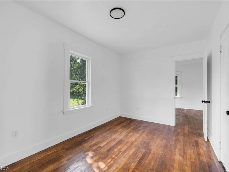 9414 Carton Avenue , Cleveland, OH 44104 Photo 18