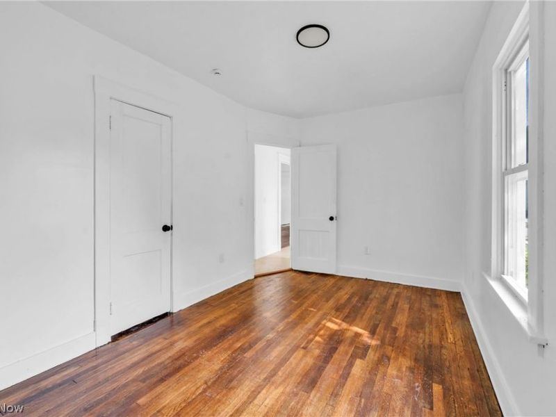 9414 Carton Avenue , Cleveland, OH 44104 Photo 19