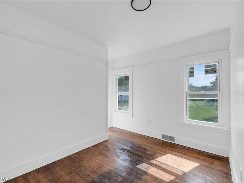 9414 Carton Avenue , Cleveland, OH 44104 Photo 39