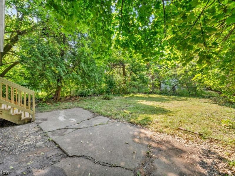 9414 Carton Avenue , Cleveland, OH 44104 Photo 42