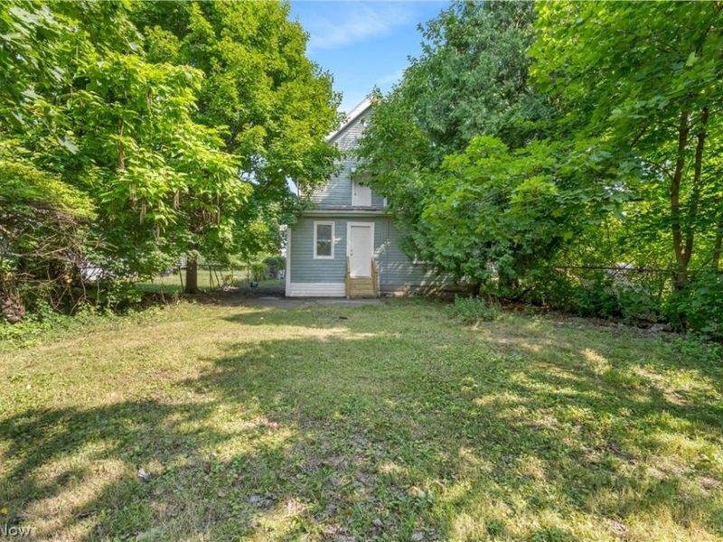 9414 Carton Avenue , Cleveland, OH 44104 Photo 43
