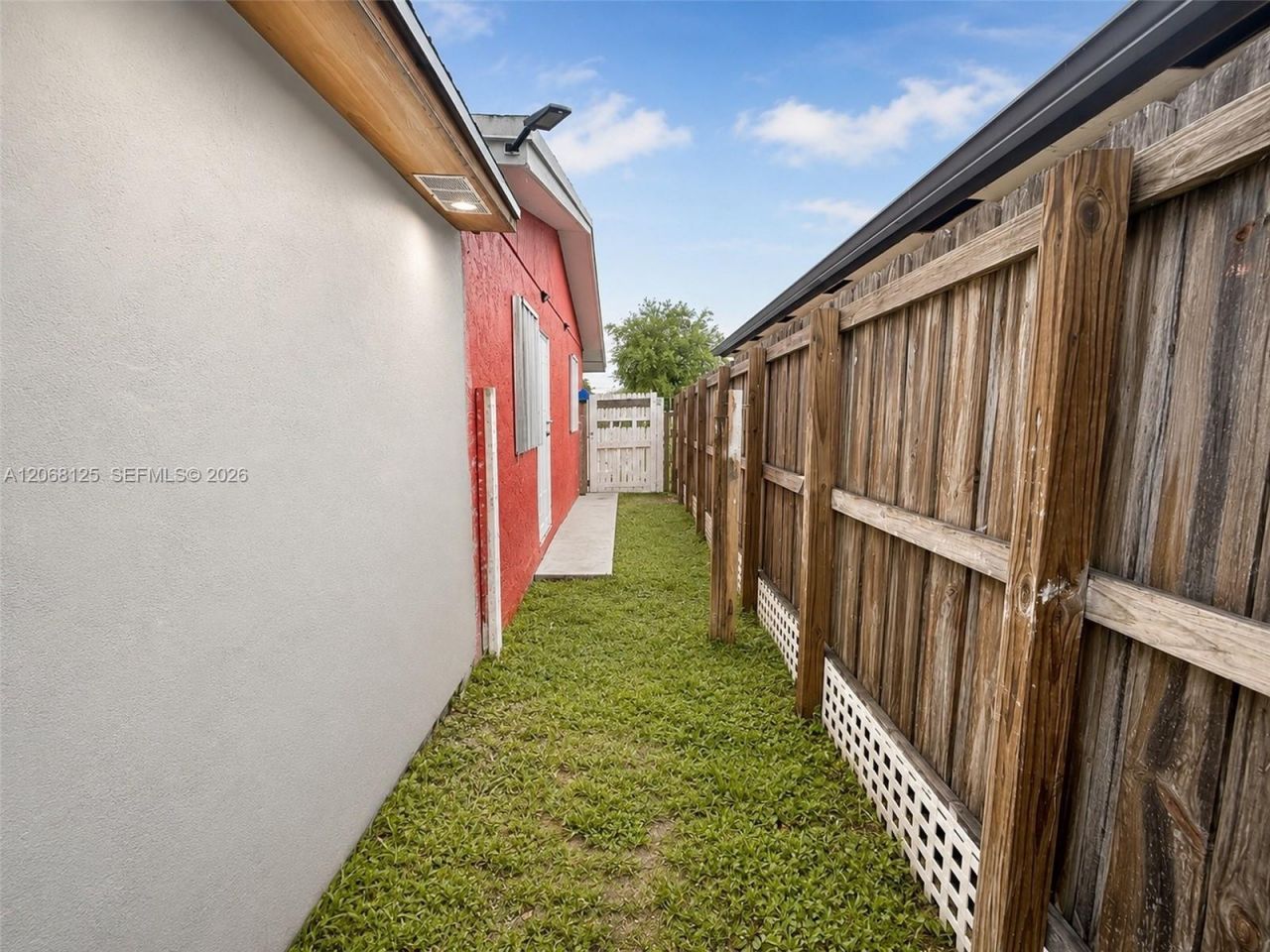 2745 NW 7th Ct , Fort Lauderdale, FL 33311 Photo