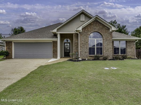 802 Cottonridge Drive, Pearl, MS 39208
