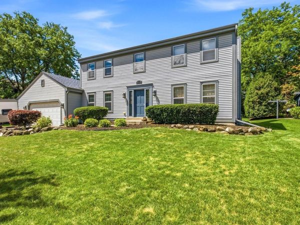 1232 Cavalier DRIVE, Waukesha, WI 53186