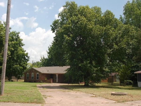 2103 Van Buren Avenue, West Memphis, AR 72301