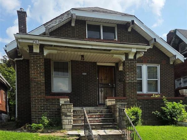 4705 Kossuth Avenue , St Louis, MO 63115