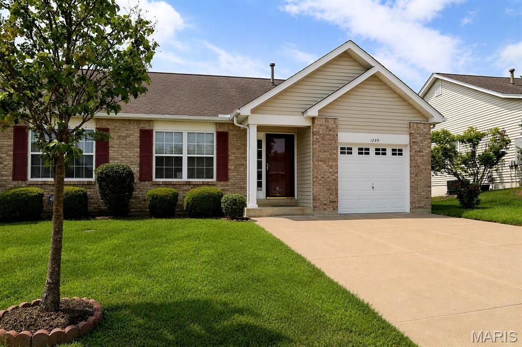1289 Summergate Parkway , Unit 2B, Saint Peters, MO 63303 Main Photo