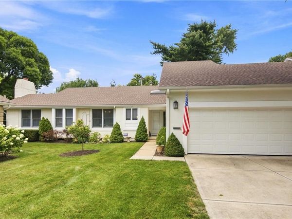 3812 W 79th Terrace, Prairie Village, KS 66208
