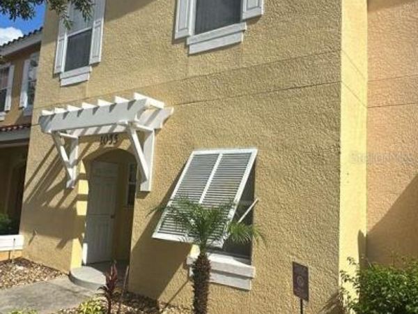 1055 PARK RIDGE CIRCLE, KISSIMMEE, FL 34746