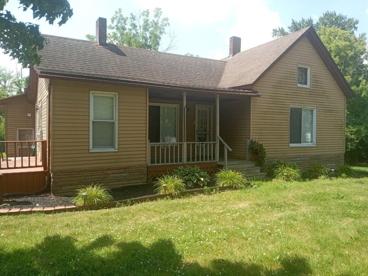 20129 Huron River Drive, Rockwood, MI 48173 Main Photo
