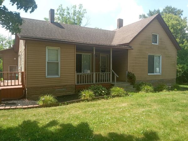 20129 Huron River Drive, Rockwood, MI 48173