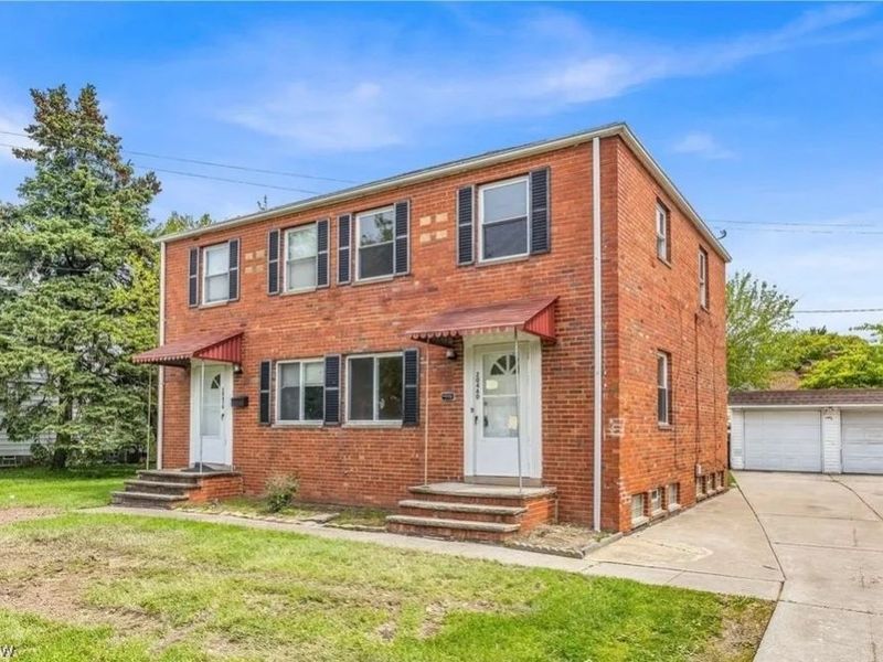 20460 Lakeshore Boulevard, Euclid, OH 44123 Photo 2