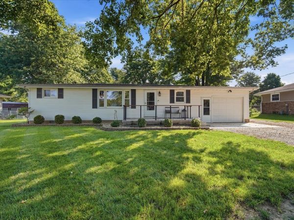 1524 Hickory Point Road, Metamora, IL 61548