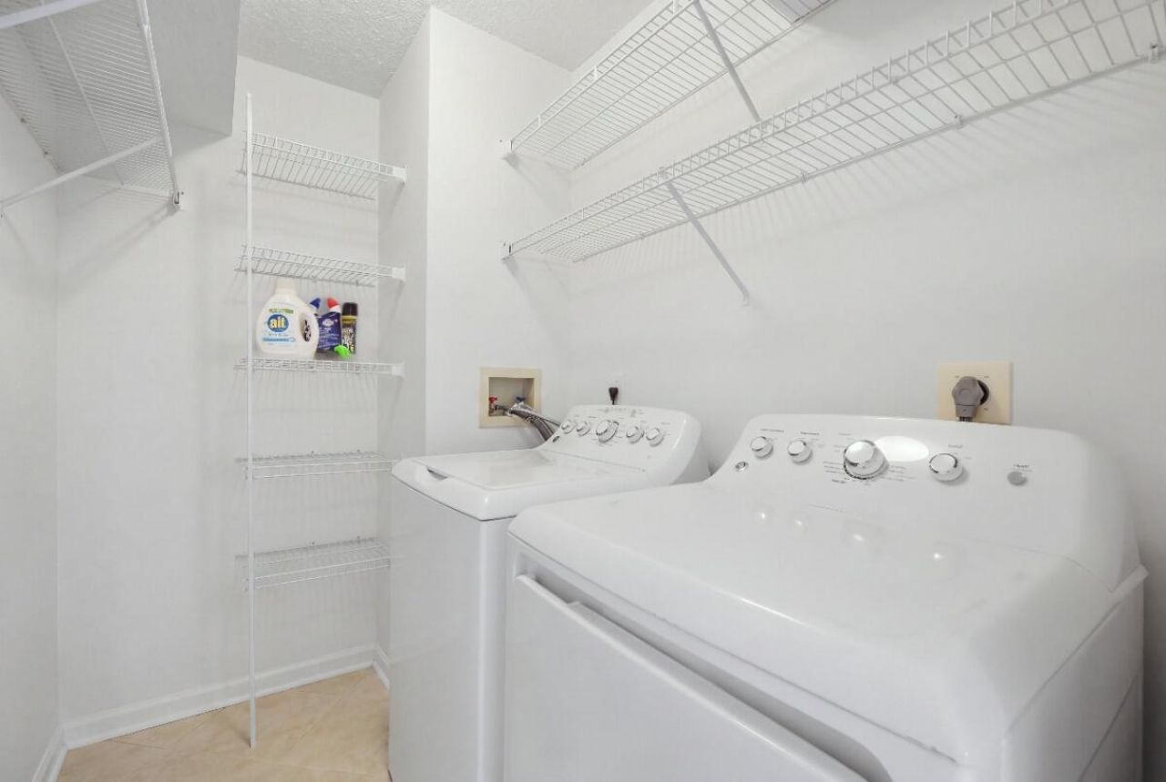 6112 Huntwick Terrace, Unit 108, Delray Beach, FL 33484 Photo