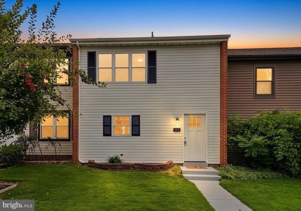 416 Crestwood Street Sw, Leesburg, VA 20175 Main Photo