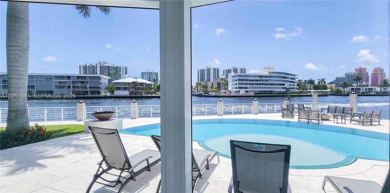 2890 NE 28th St , Fort Lauderdale, FL 33306 Photo