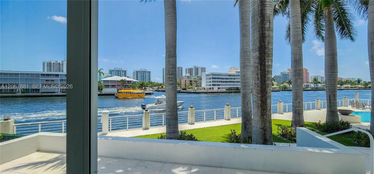 2890 NE 28th St , Fort Lauderdale, FL 33306 Photo