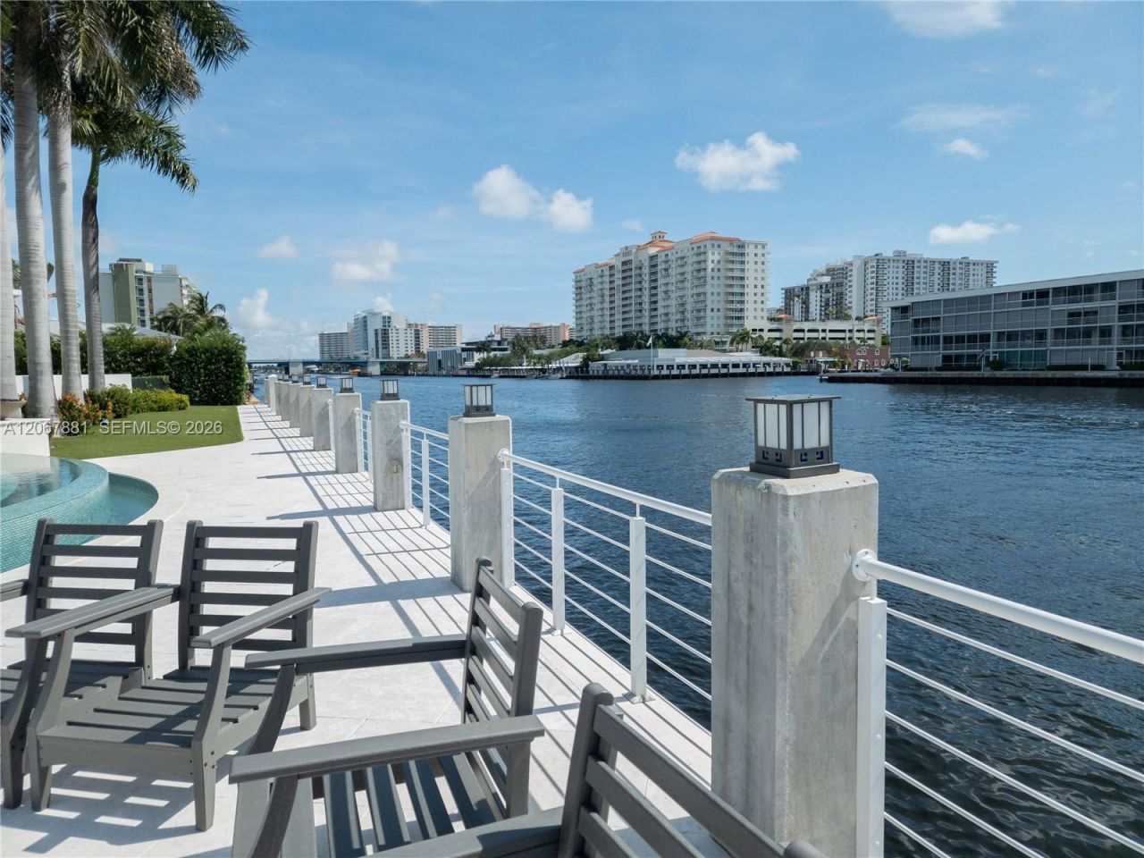 2890 NE 28th St , Fort Lauderdale, FL 33306 Photo