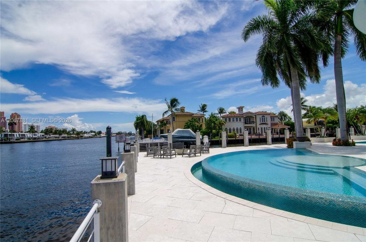 2890 NE 28th St , Fort Lauderdale, FL 33306 Photo