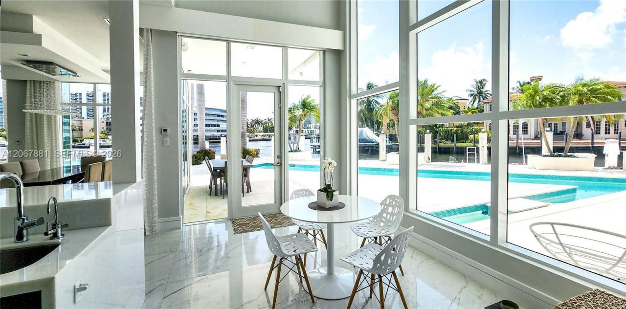 2890 NE 28th St , Fort Lauderdale, FL 33306 Photo