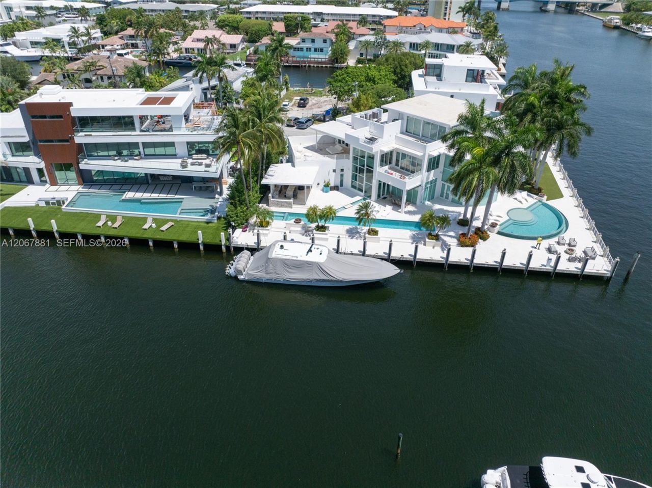 2890 NE 28th St , Fort Lauderdale, FL 33306 Photo
