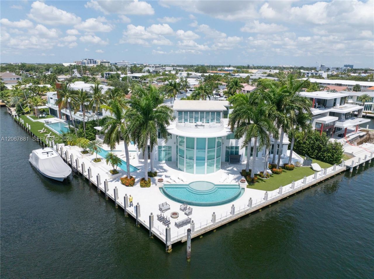 2890 NE 28th St , Fort Lauderdale, FL 33306 Photo