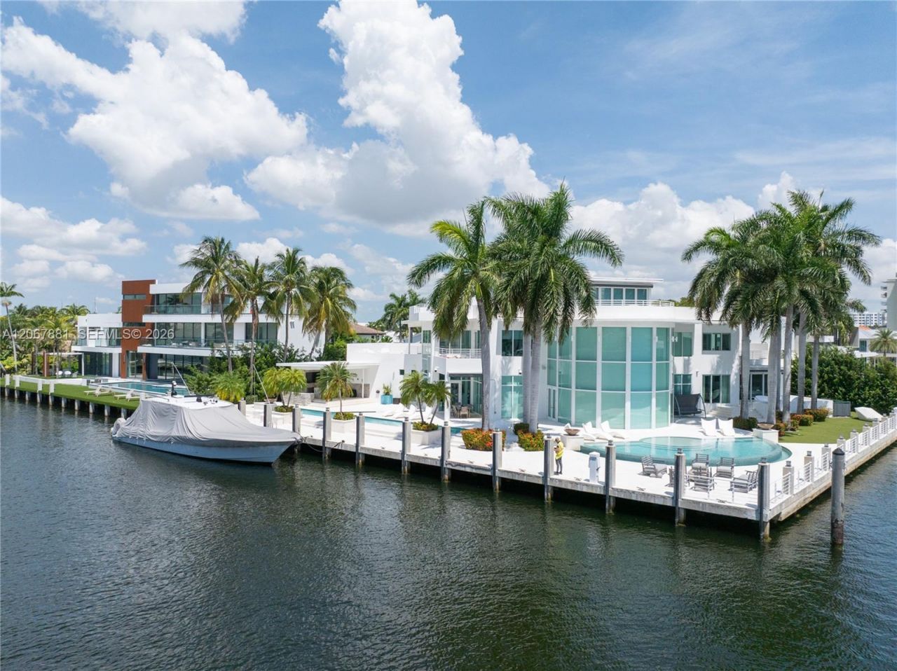 2890 NE 28th St , Fort Lauderdale, FL 33306 Photo