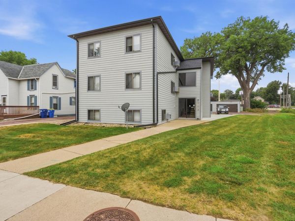 703 S Dakota Ave, Sioux Falls, SD 57104