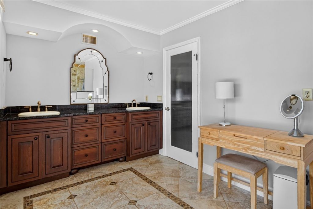3400 Twin Lakes Terrace, Unit 201, Fort Pierce, FL 34951 Photo