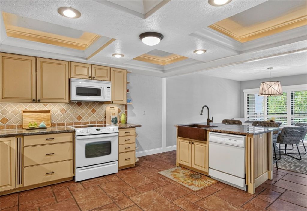 3400 Twin Lakes Terrace, Unit 201, Fort Pierce, FL 34951 Photo