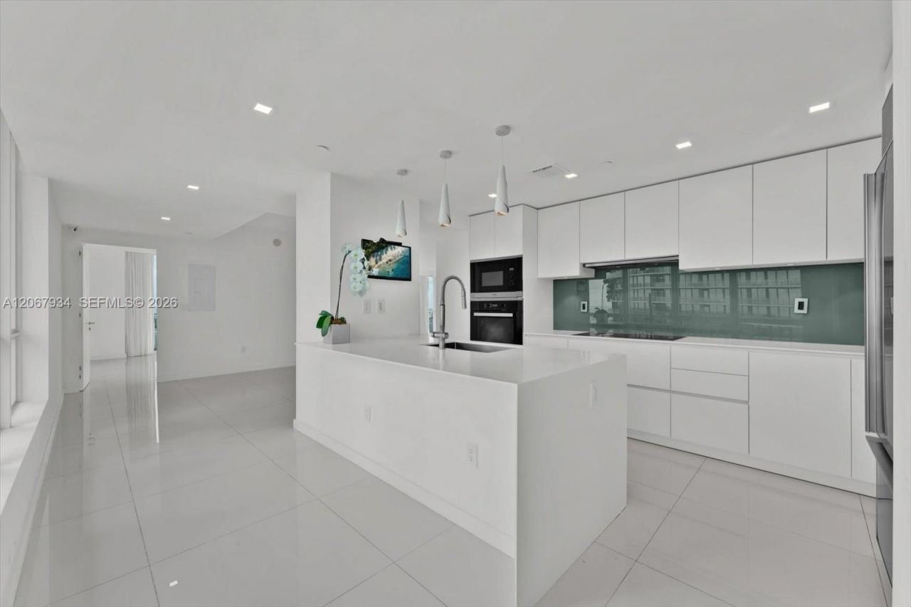 520 West Ave , Unit 2101, Miami Beach, FL 33139 Photo