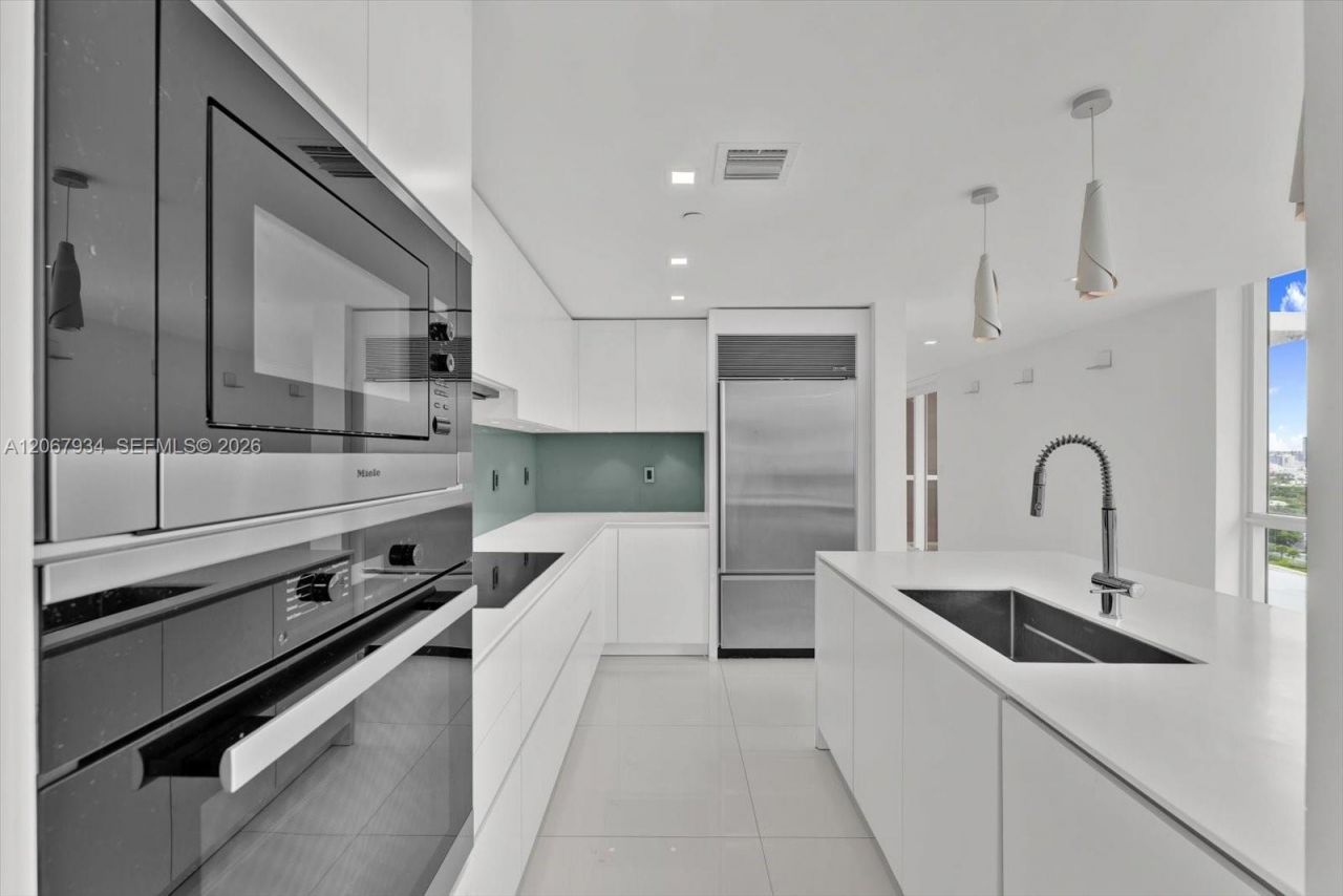 520 West Ave , Unit 2101, Miami Beach, FL 33139 Photo