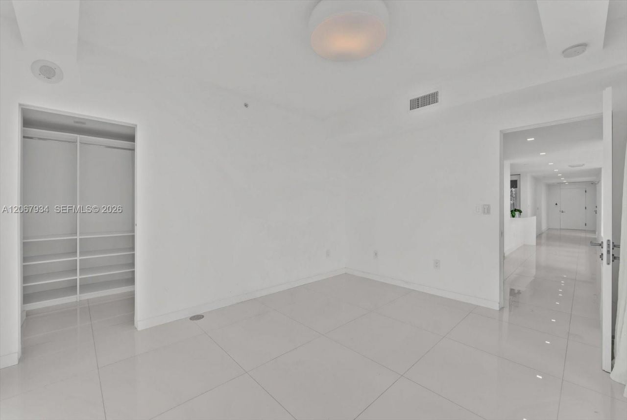 520 West Ave , Unit 2101, Miami Beach, FL 33139 Photo
