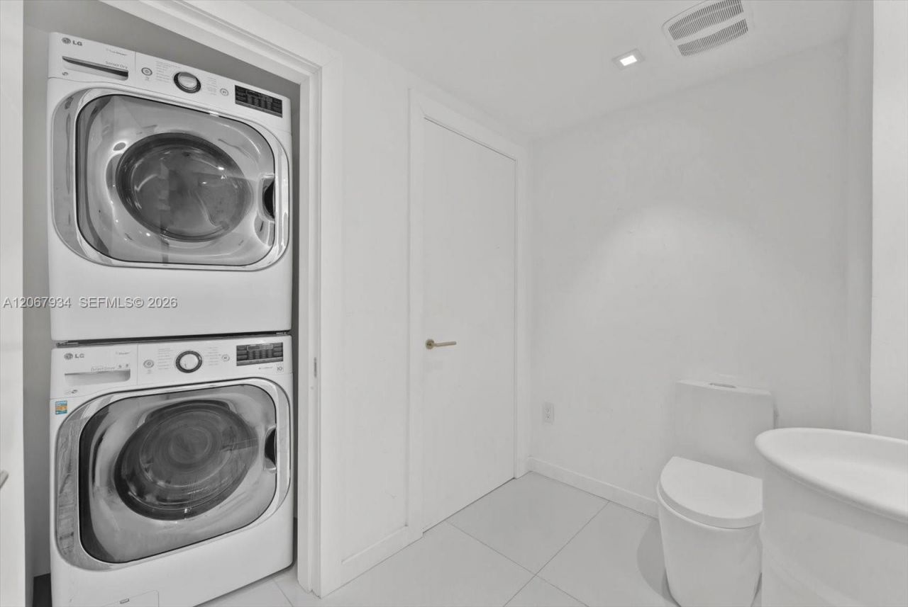 520 West Ave , Unit 2101, Miami Beach, FL 33139 Photo