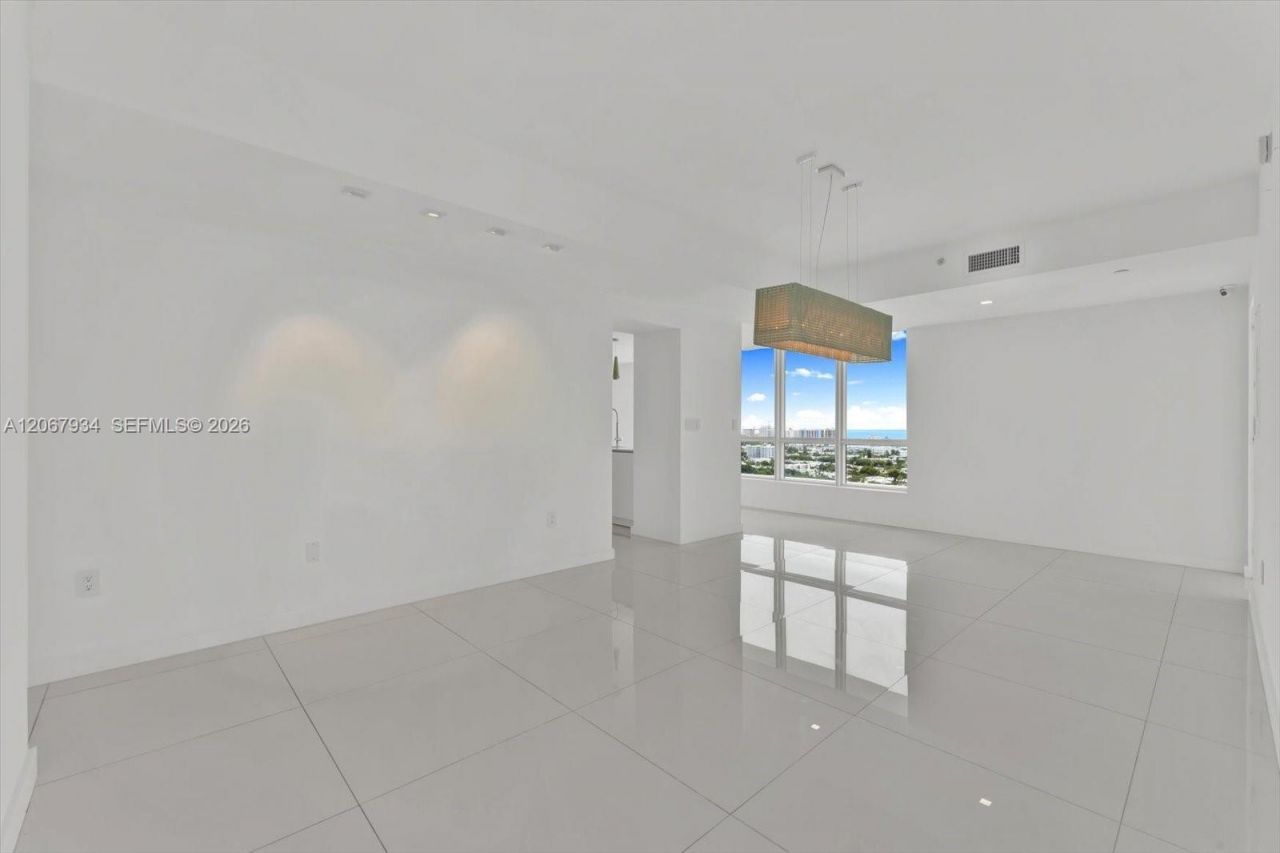 520 West Ave , Unit 2101, Miami Beach, FL 33139 Photo