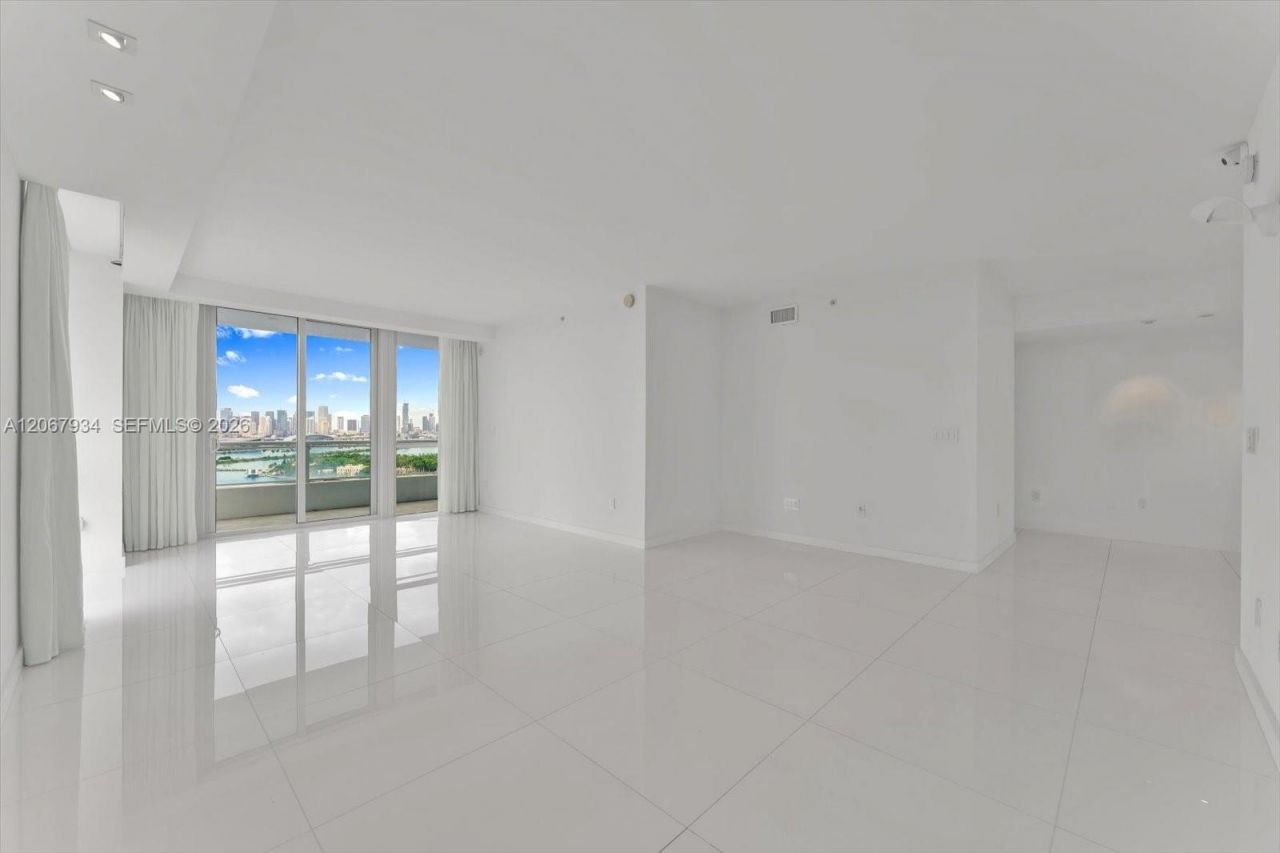 520 West Ave , Unit 2101, Miami Beach, FL 33139 Photo