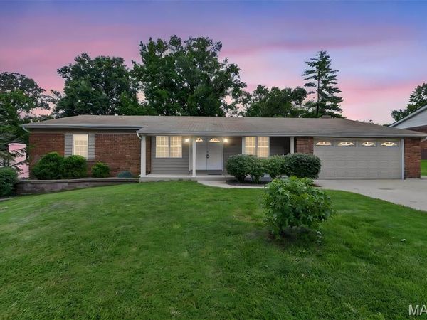 1131 Wagonwheel Trail, Ellisville, MO 63011