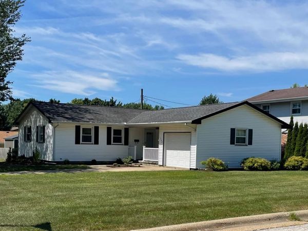 1708 GREEN Street, Peru, IL 61354