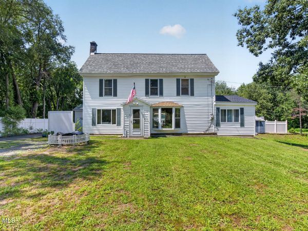 4 Dunsbach Road, Halfmoon, NY 12065
